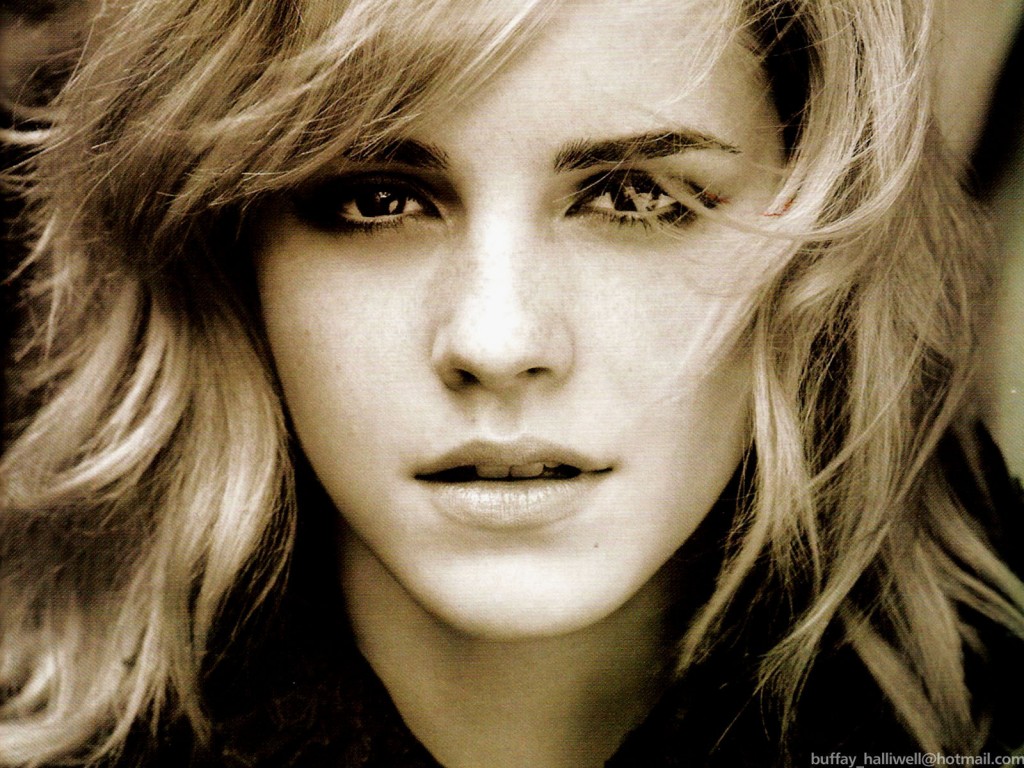 emma-watson-wallpaper-hd-burberry-65916